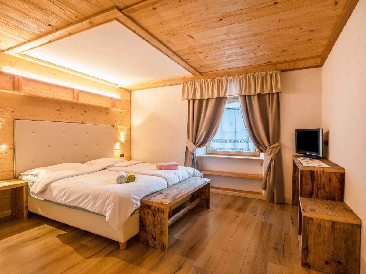 Chalet Osmar Appartamento 1 Campitello di Fassa Kültér fotó