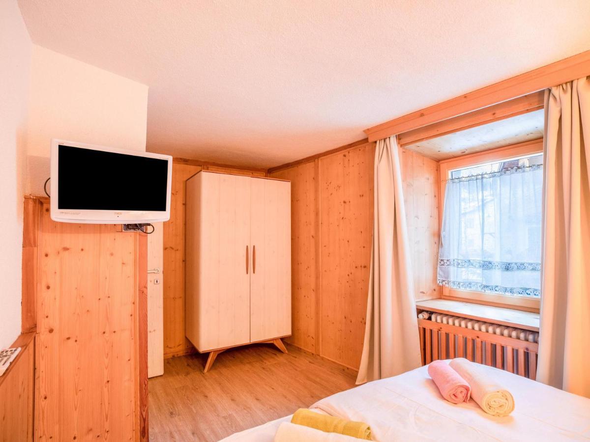 Chalet Osmar Appartamento 1 Campitello di Fassa Kültér fotó